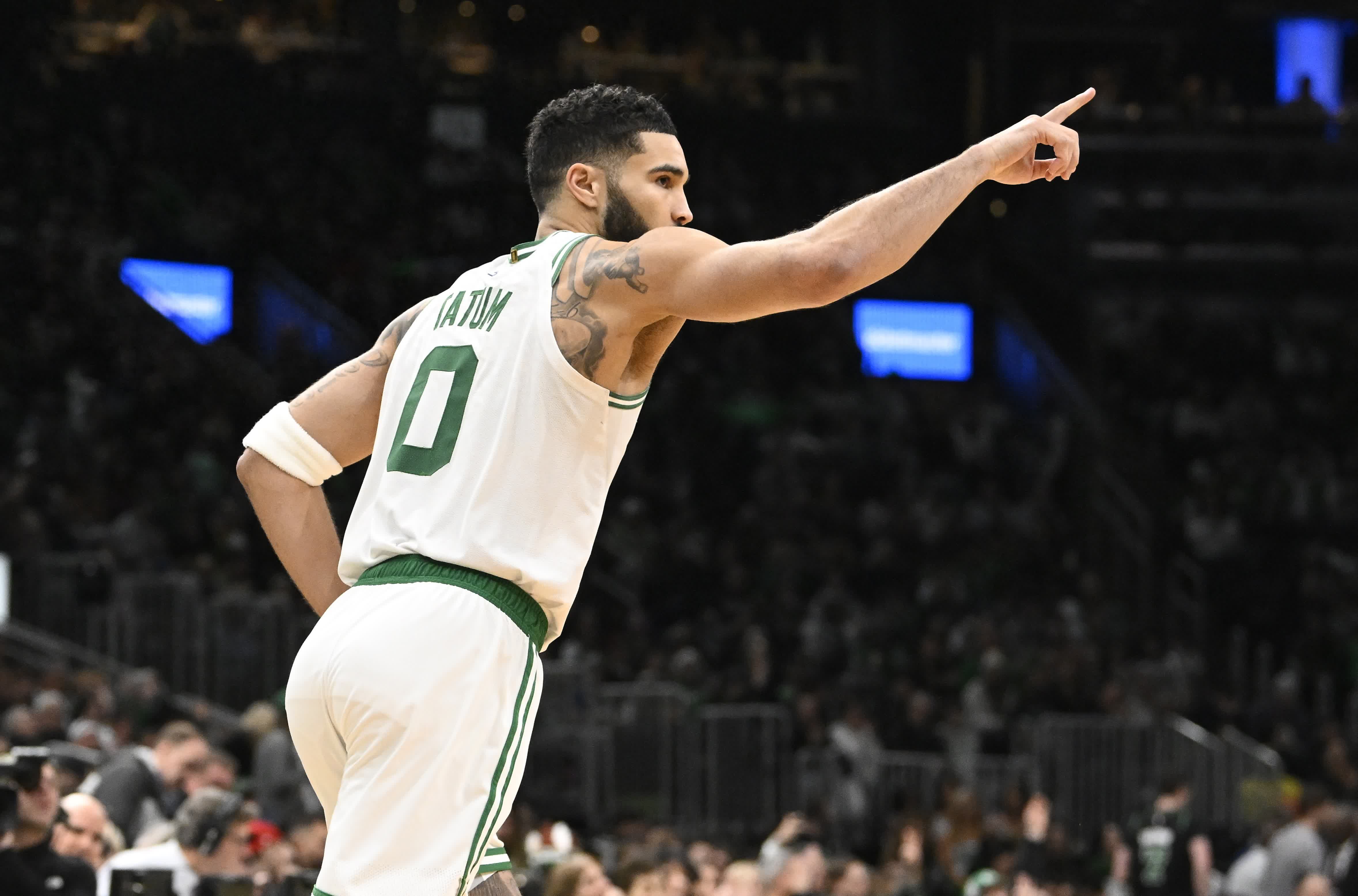 爱游戏体育app下载关于太狠了！今晚波士顿凯尔特人备战欧篮联赛前皇家马德里临场应变，达拉斯独行侠强势反弹备战中超的信息